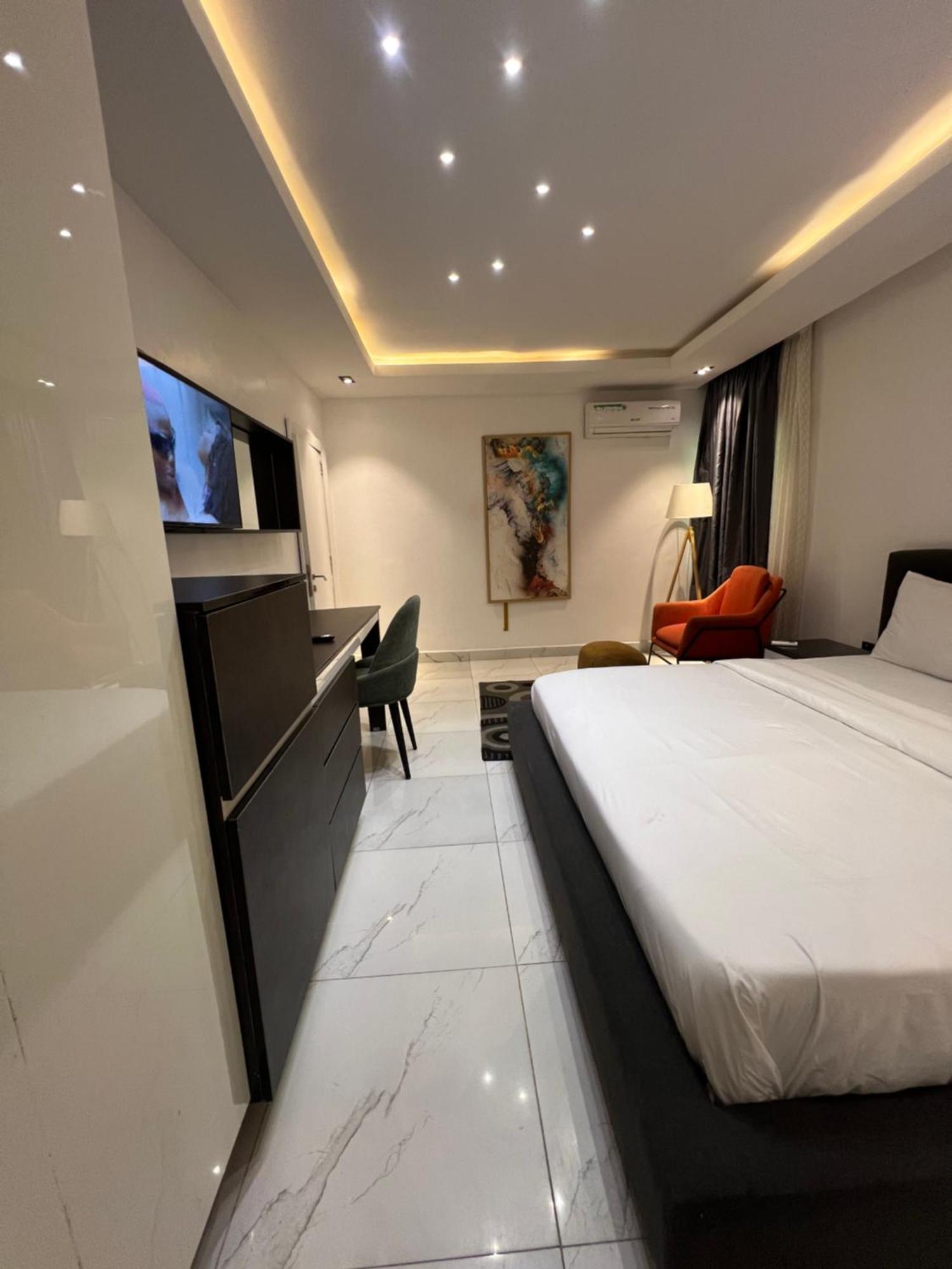 Austra Hotels And Apartments Maitama Abuja Dış mekan fotoğraf